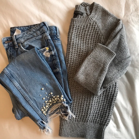 Banana Republic Sweaters - Banana Republic Crew Neck Sweater